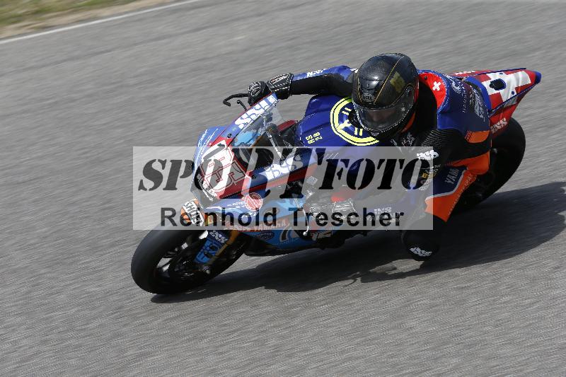 /10 20.04.2026  Pluess Moto Sport ADR/Freies Fahren/185